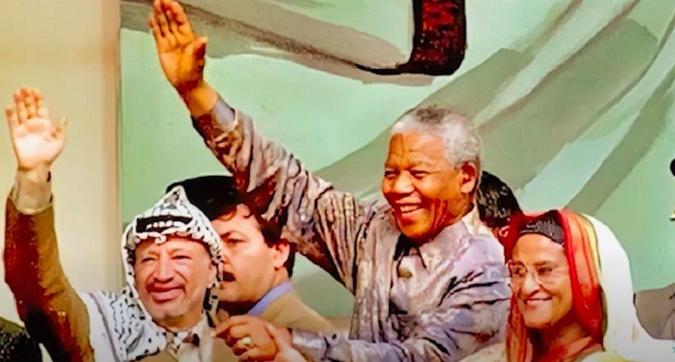 lo-storico-discorso-di-arafat-all-onu-con-nelson-mandela